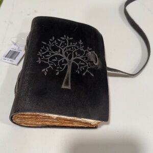 Vintage-Style Leather Journal – Tree of Life  Beautiful genuine leather journal